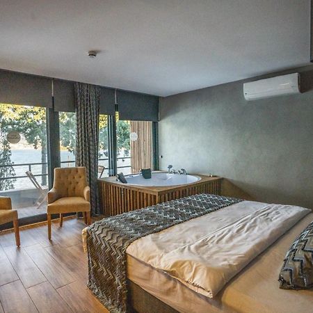 Sifne Thermal Otel Чесме Екстериор снимка