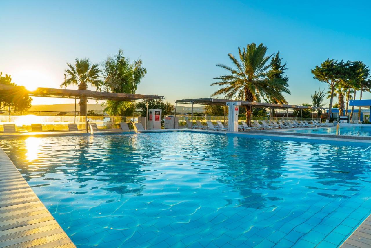 Sifne Thermal Otel Чесме Екстериор снимка